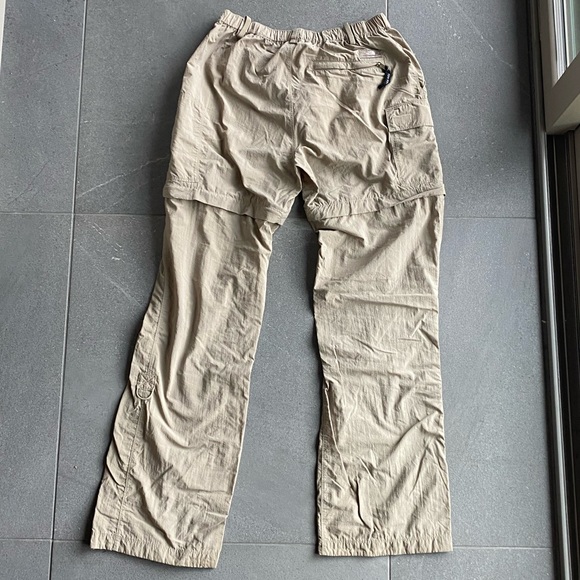 North Face Convertible Hiking Pants, khaki color, size medium - Picture 2 of 5